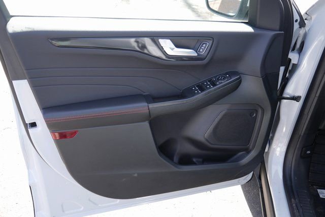 New 2026 Ford Escape ST-Line Select w/ Tech Pack #1 AWD/4WD image 16
