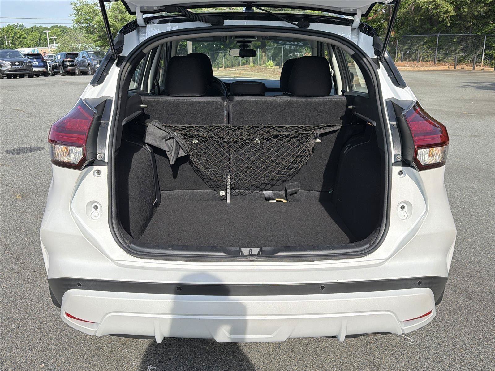 Used 2023 Nissan Kicks SV FWD image 30
