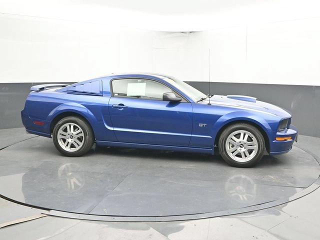 Used 2007 Ford Mustang GT Premium RWD image 4