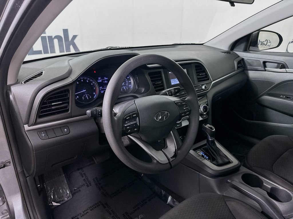 Used 2019 Hyundai Elantra SE w/ Cargo Package FWD image 10