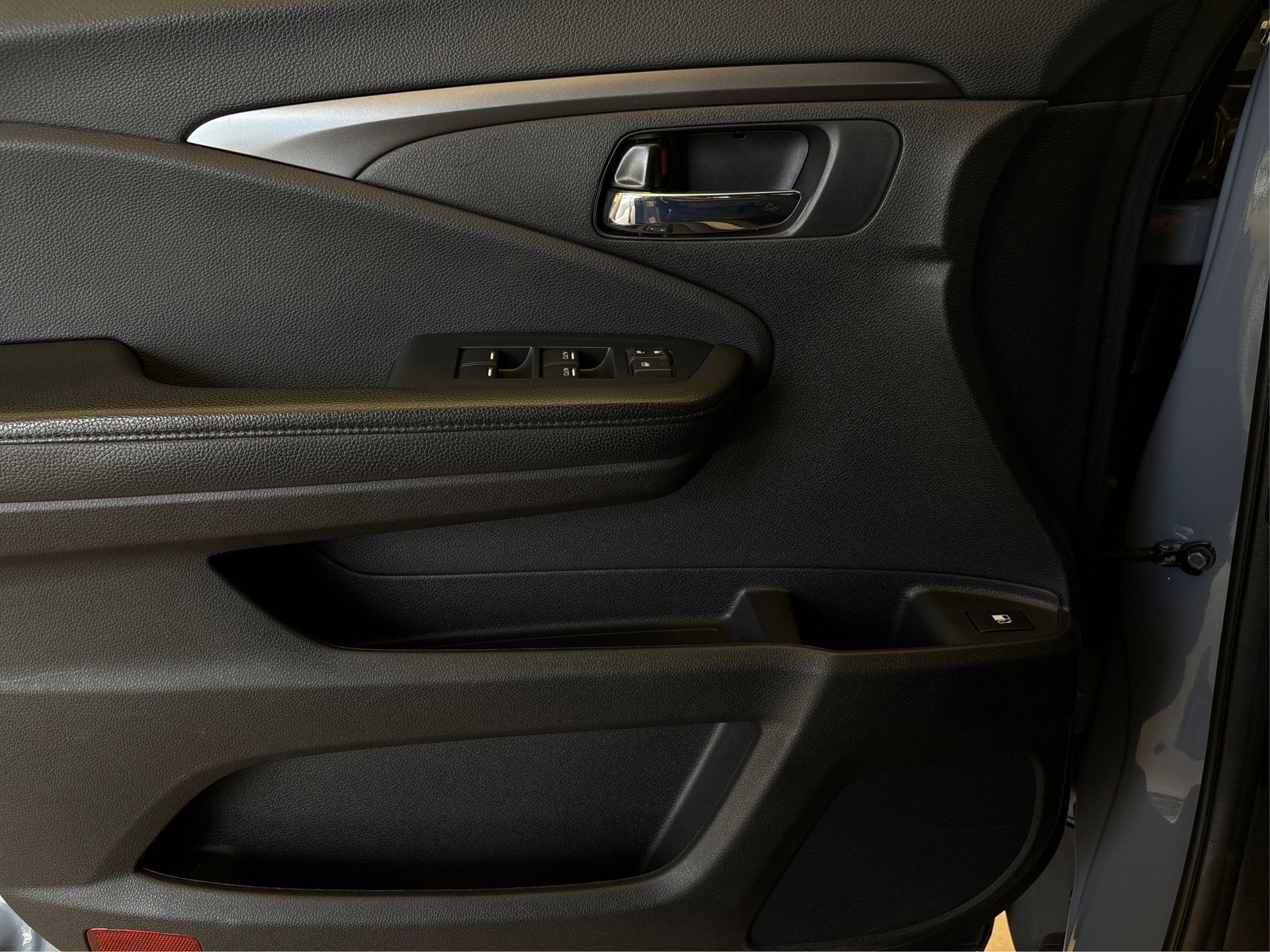 Used 2022 Honda Pilot Sport image 21