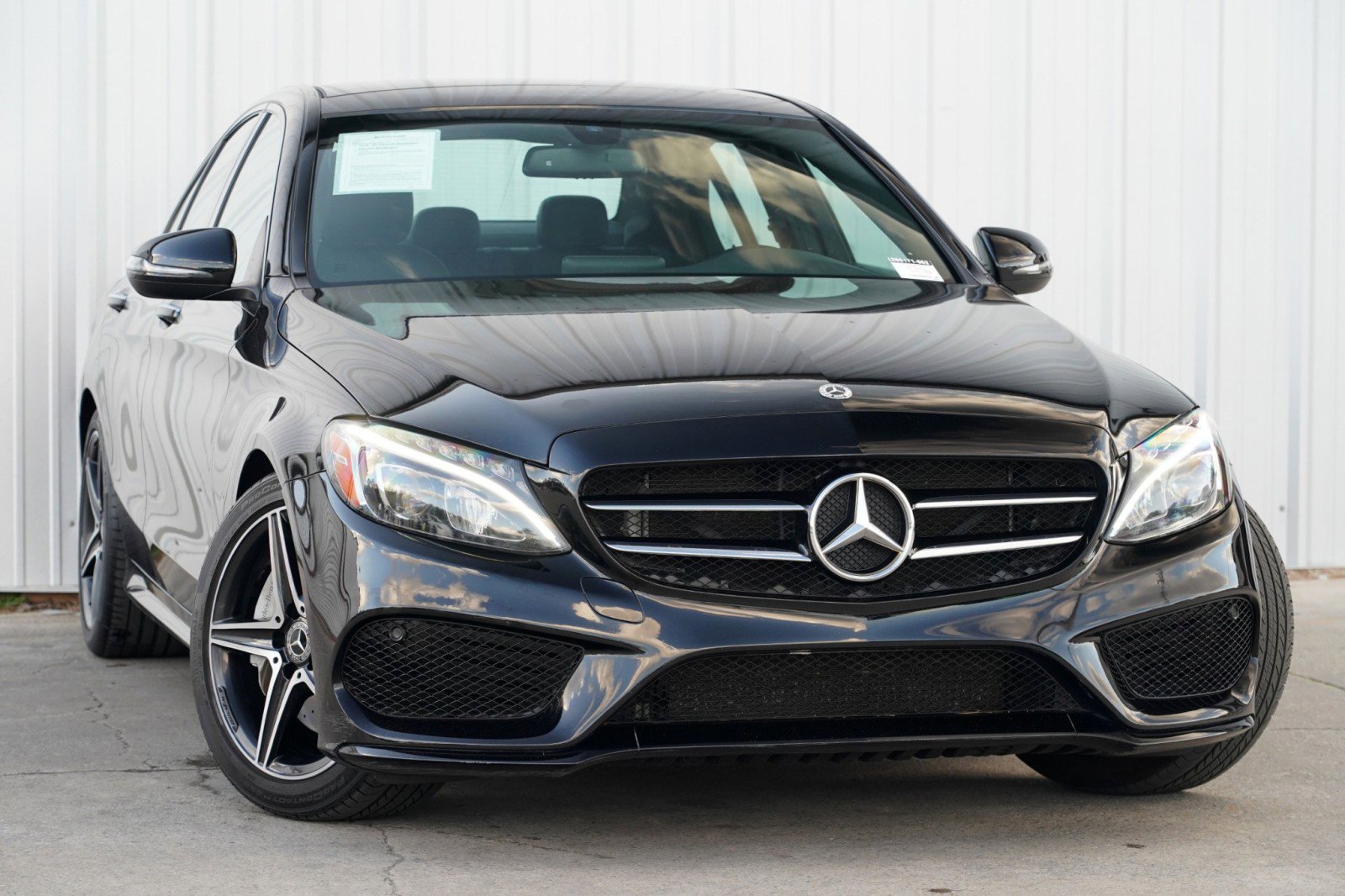 Used 2018 Mercedes-Benz C 300 Sedan image 2