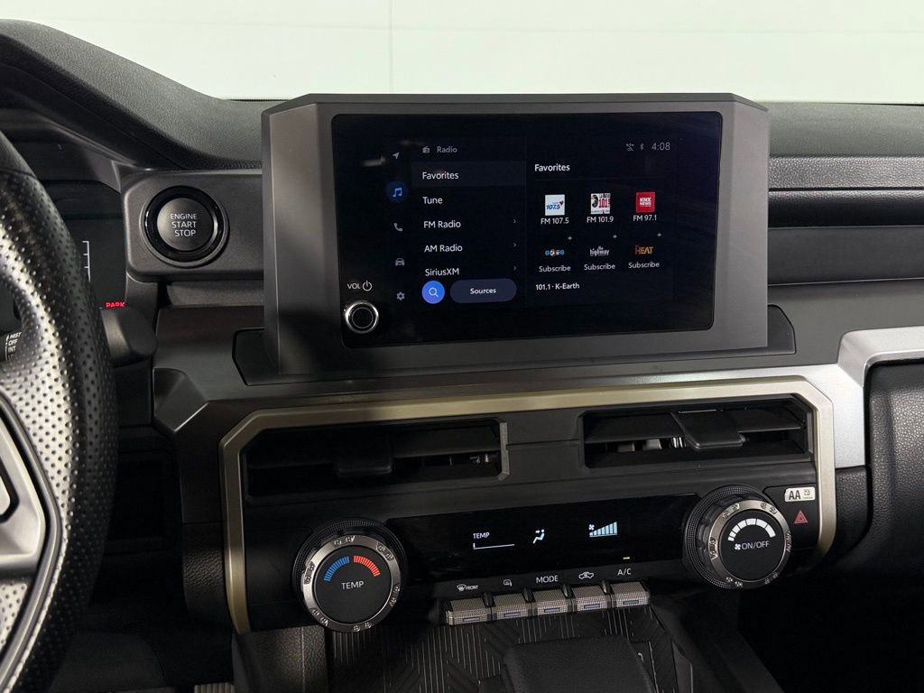 Used 2025 Toyota Tacoma SR5 AWD/4WD image 18