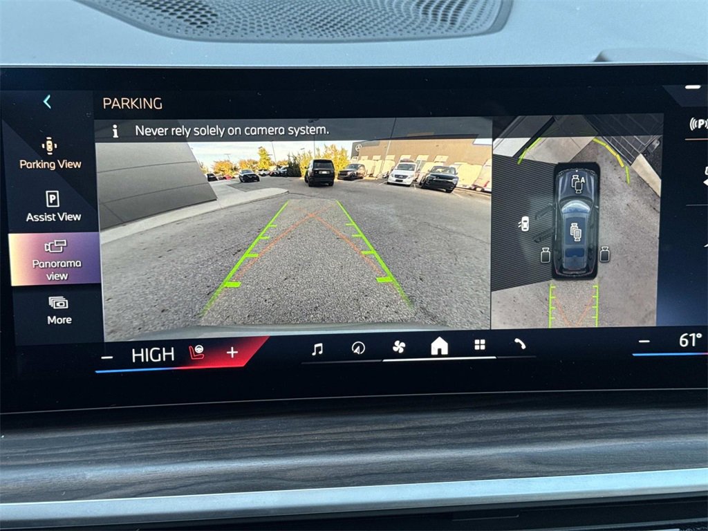 Used 2025 BMW X7 xDrive40i w/ M Sport Package image 28