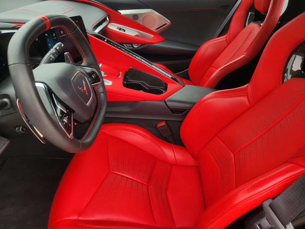 Used 2024 Chevrolet Corvette Stingray Preferred Conv w/ Z51 Performance Package RWD image 13