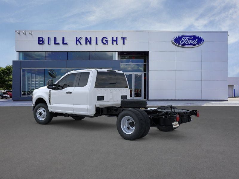 New 2026 Ford F350 XL w/ XL Chrome Package AWD/4WD image 4