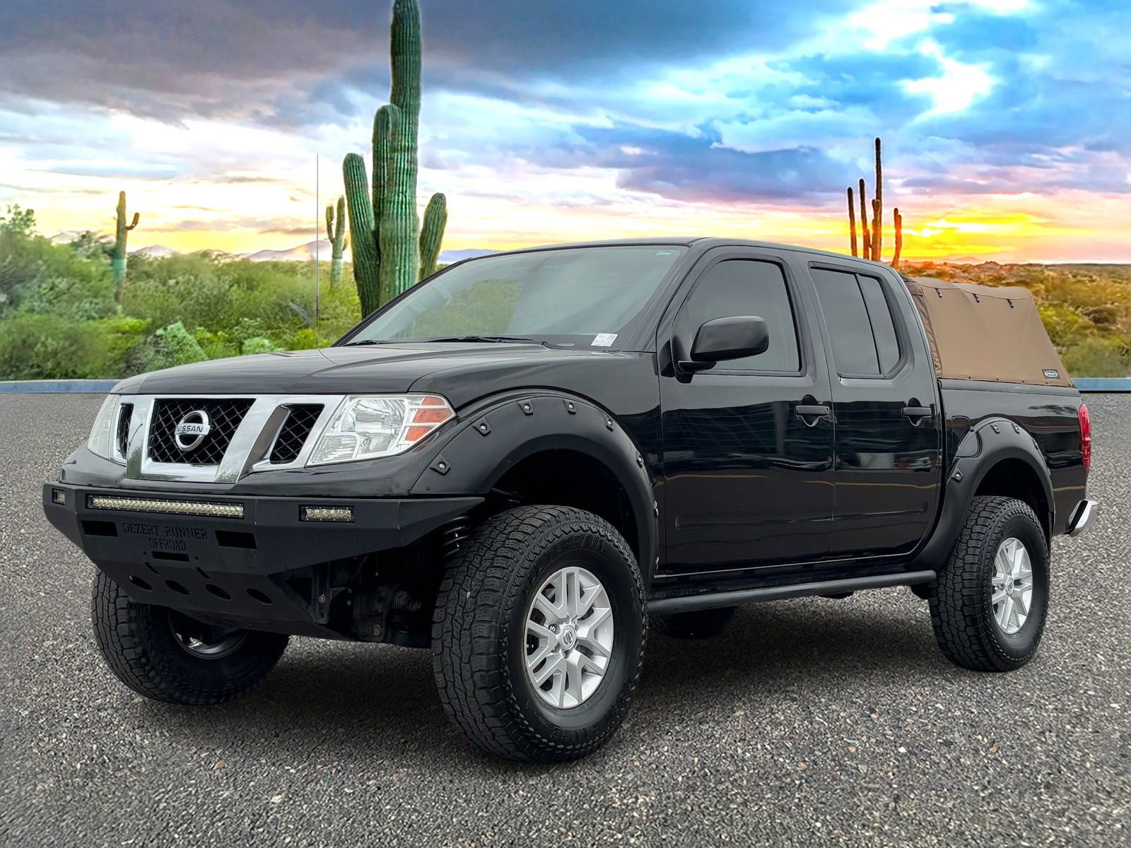 Used 2019 Nissan Frontier SV image 2