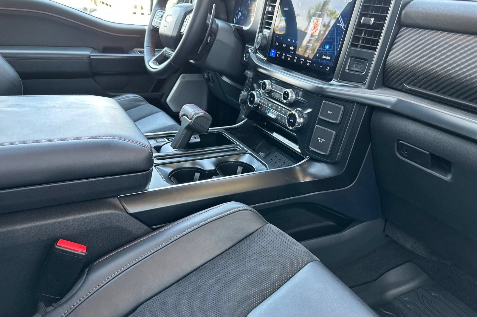 Used 2025 Ford F150 Raptor AWD/4WD image 16
