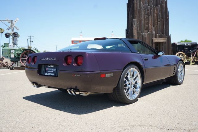 Used 1992 Chevrolet Corvette ZR-1 RWD image 11