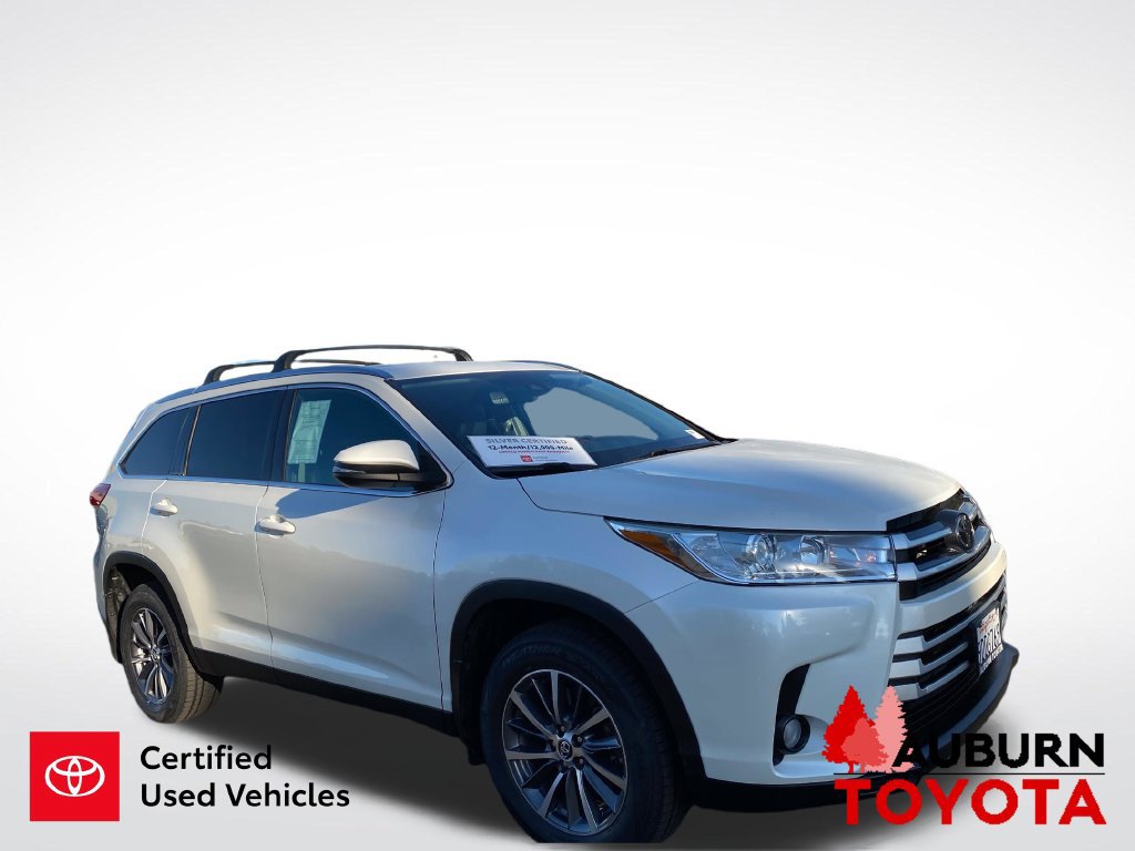 Certified 2019 Toyota Highlander XLE w/ Carpet Mat Package (TMS) AWD/4WD image 4