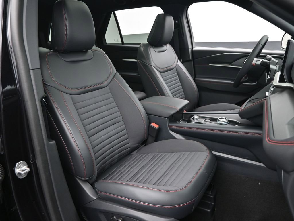 New 2025 Ford Explorer ST-Line w/ Premium Package image 34
