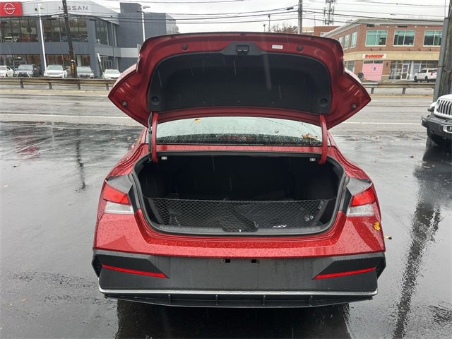 Used 2025 Hyundai Elantra Sport image 21