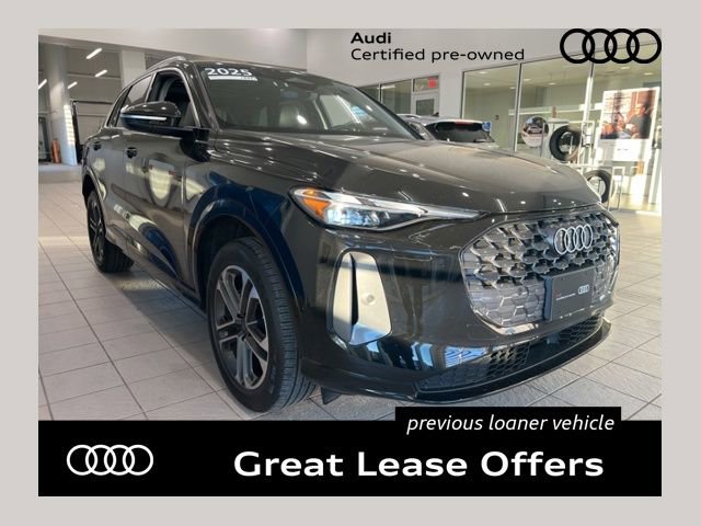 Certified 2025 Audi Q5 Premium w/ Convenience Package AWD/4WD image 1
