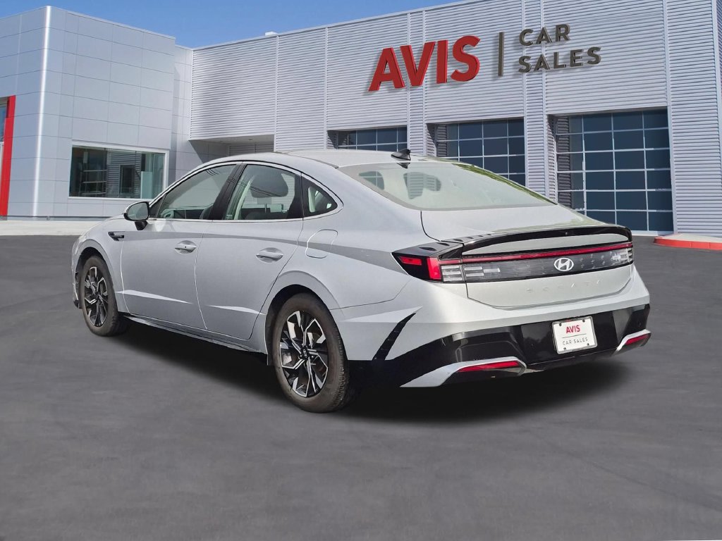 Used 2025 Hyundai Sonata SEL FWD image 9