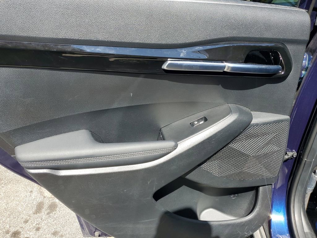 Certified 2023 Kia Seltos EX image 16