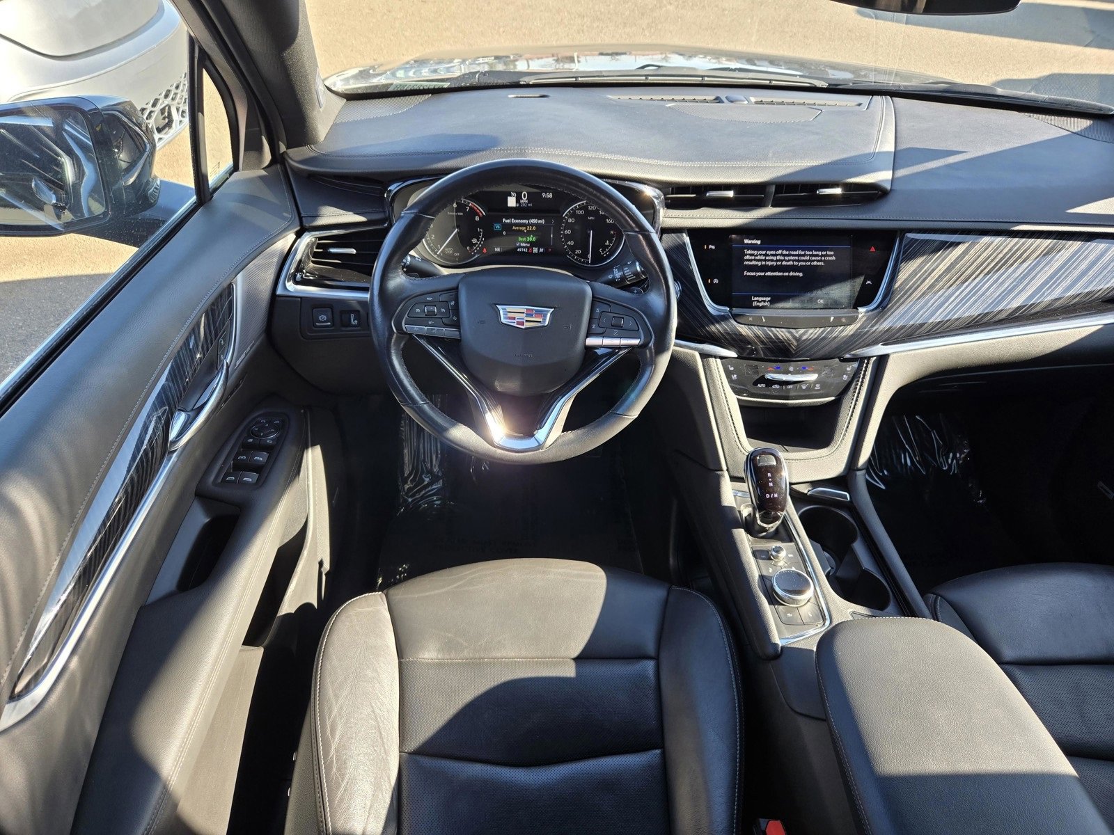 Used 2024 Cadillac XT6 Premium Luxury image 12