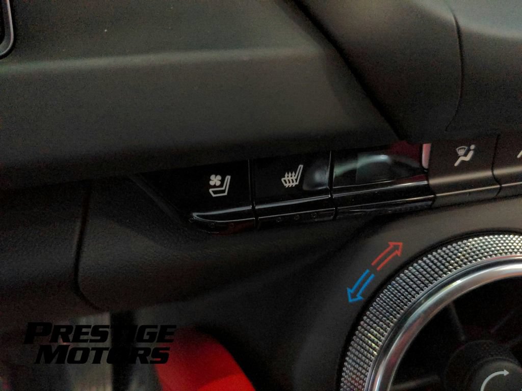 Used 2021 Chevrolet Camaro SS RWD image 15