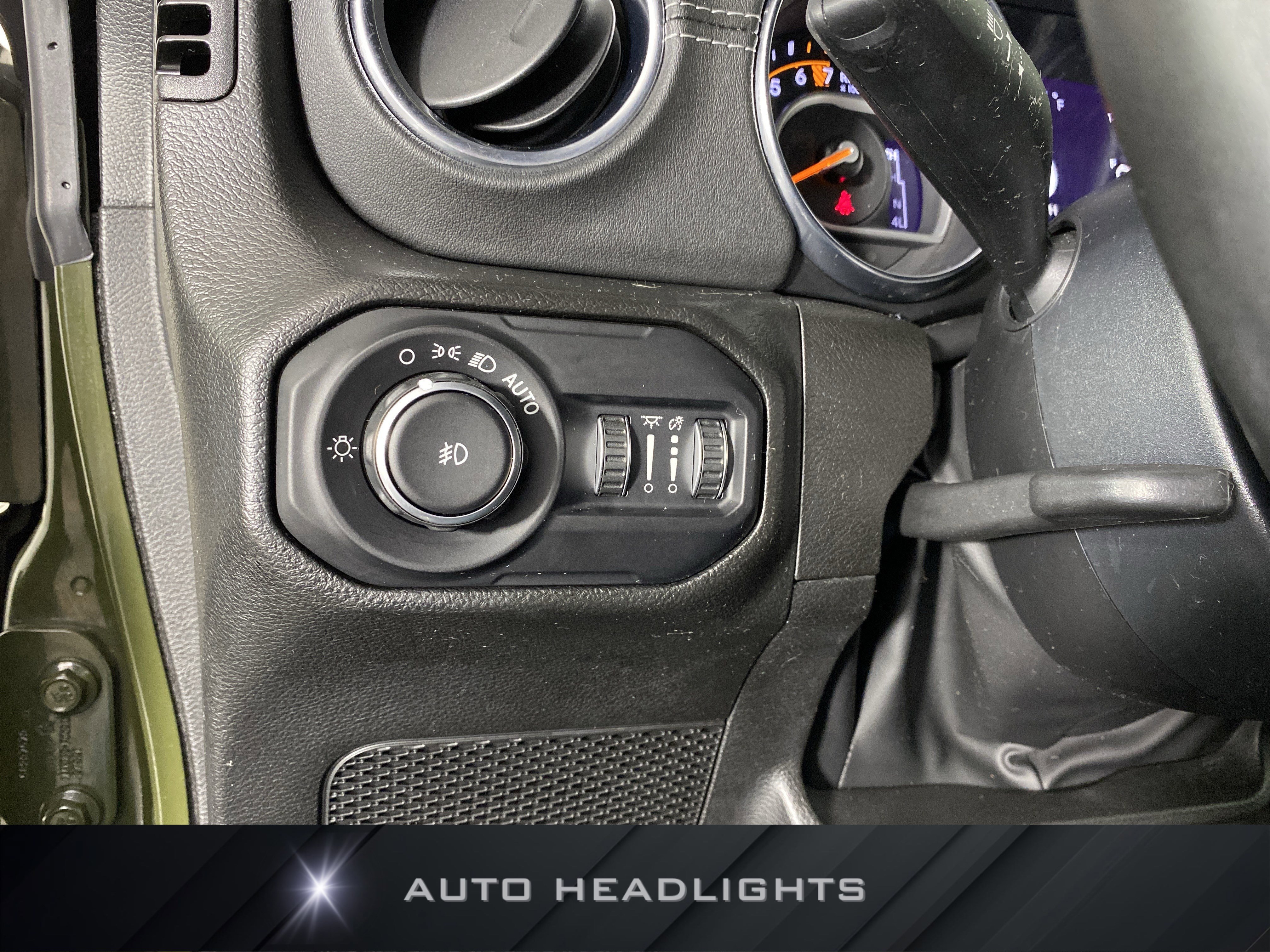 Used 2022 Jeep Wrangler Unlimited Sahara w/ Cold Weather Group image 26