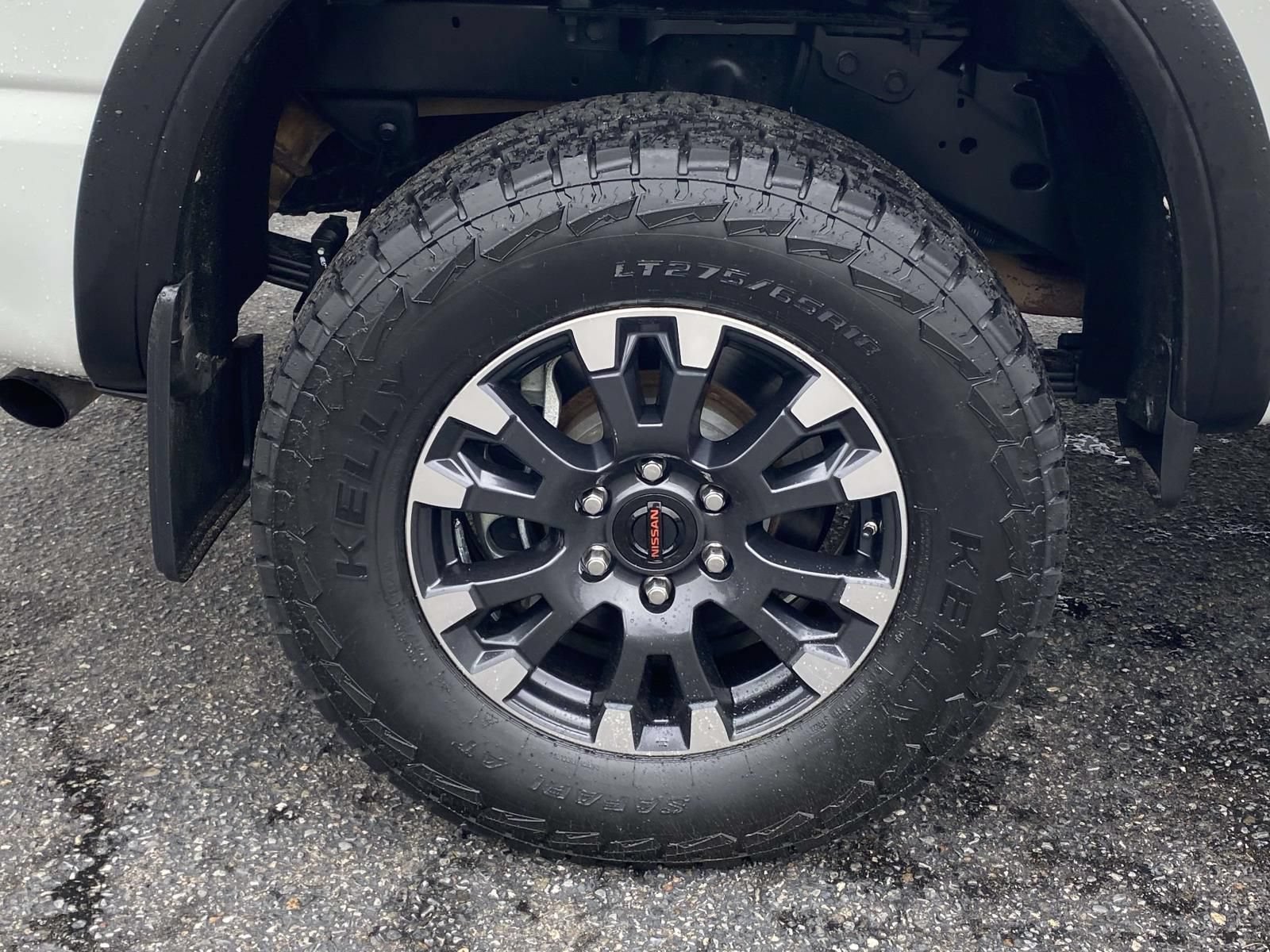 Used 2021 Nissan Titan PRO-4X w/ Pro-4x Convenience Package AWD/4WD image 8