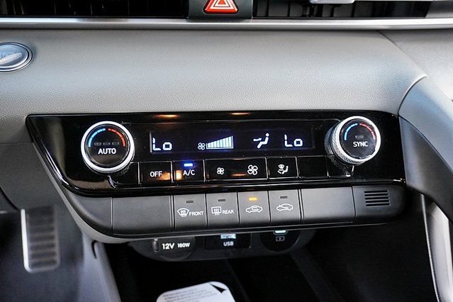 Certified 2026 Hyundai Elantra Sport FWD image 25
