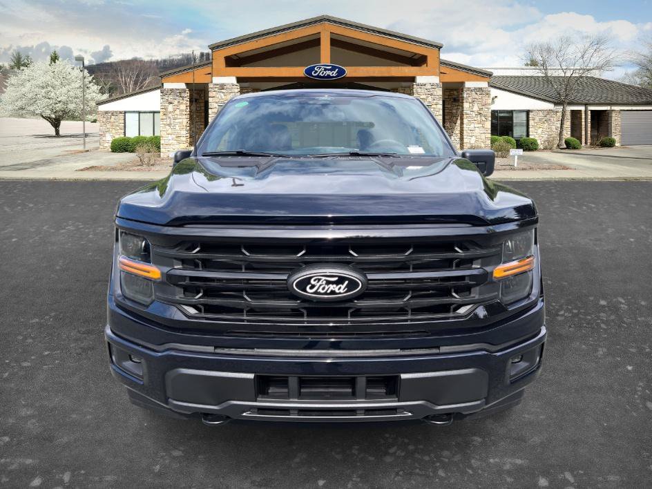 New 2026 Ford F150 XLT w/ XLT Black Appearance Package AWD/4WD image 2