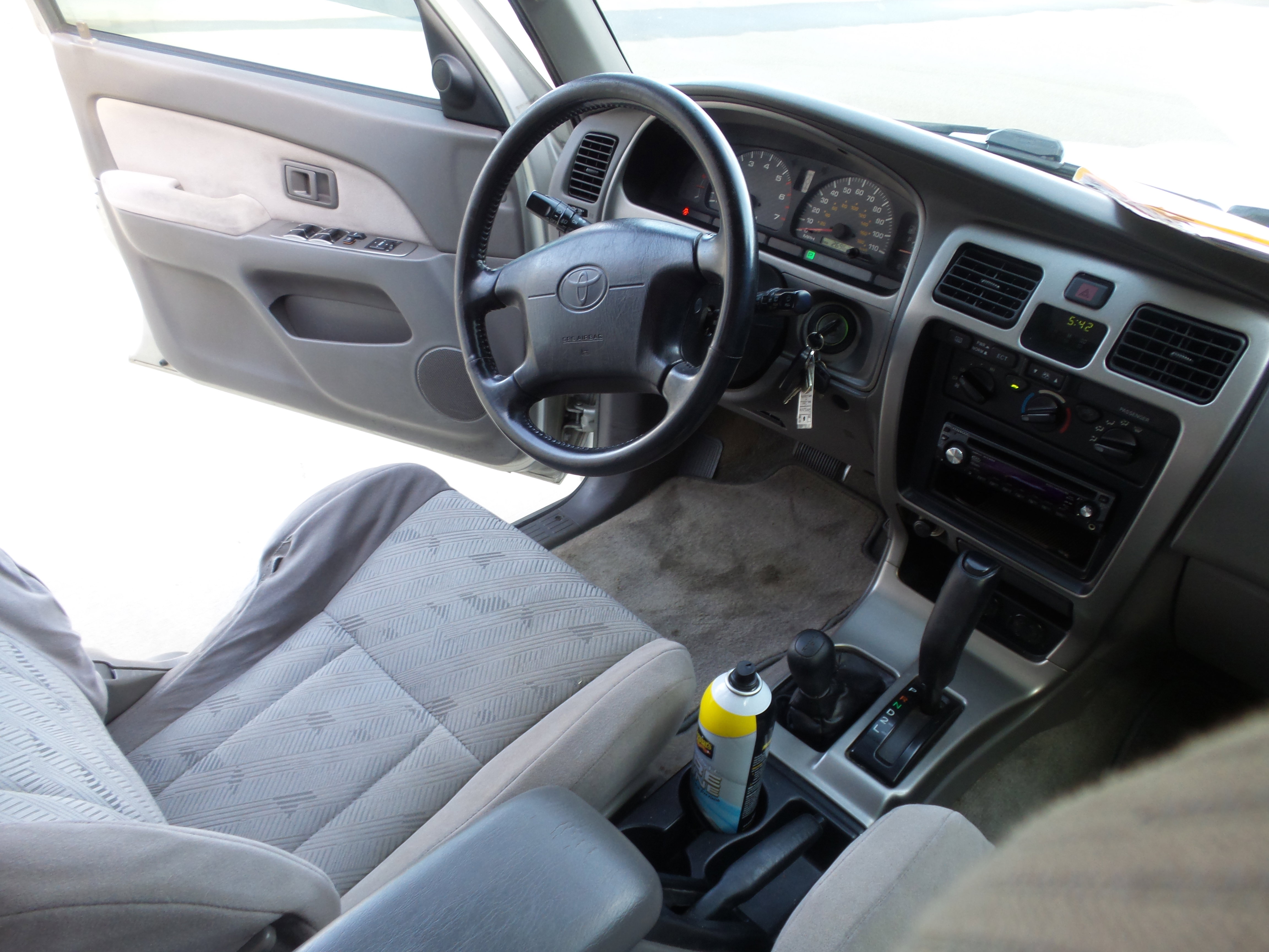 Used 2001 Toyota 4Runner SR5 image 30