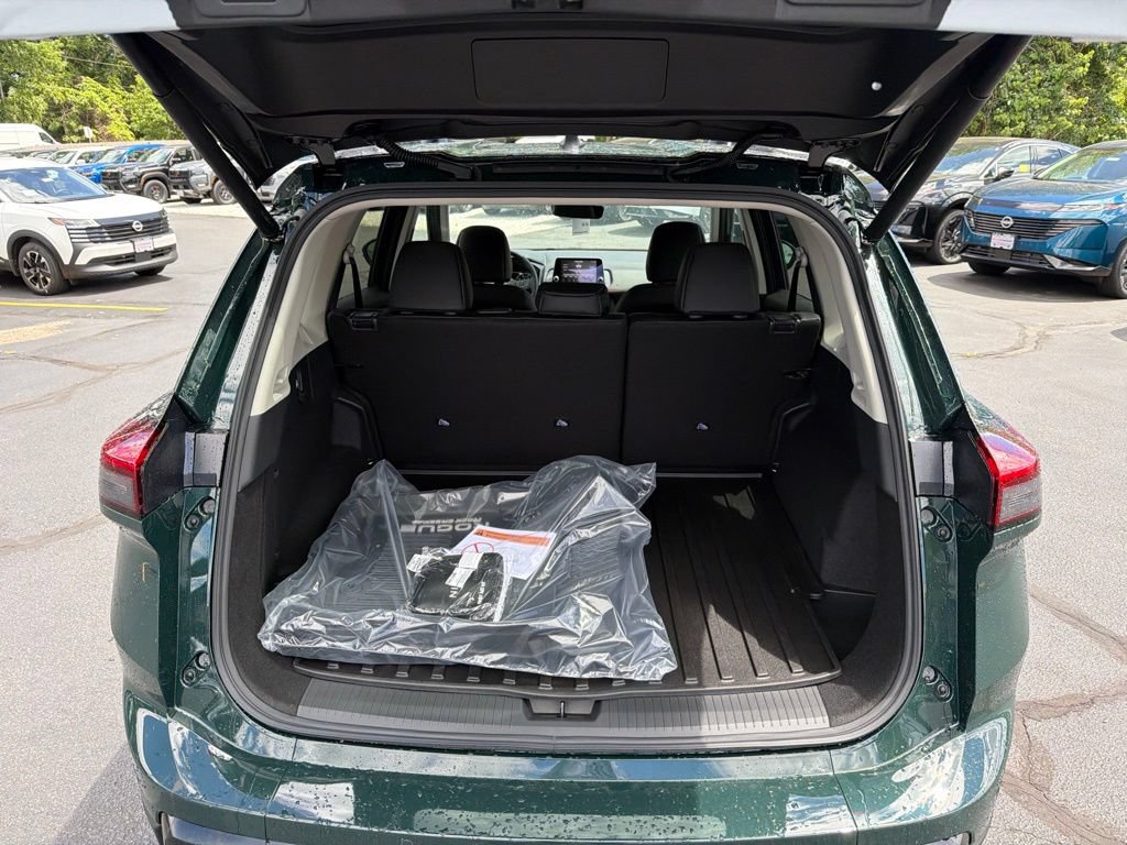 New 2026 Nissan Rogue SV w/ Rock Creek Premium Package AWD/4WD image 24