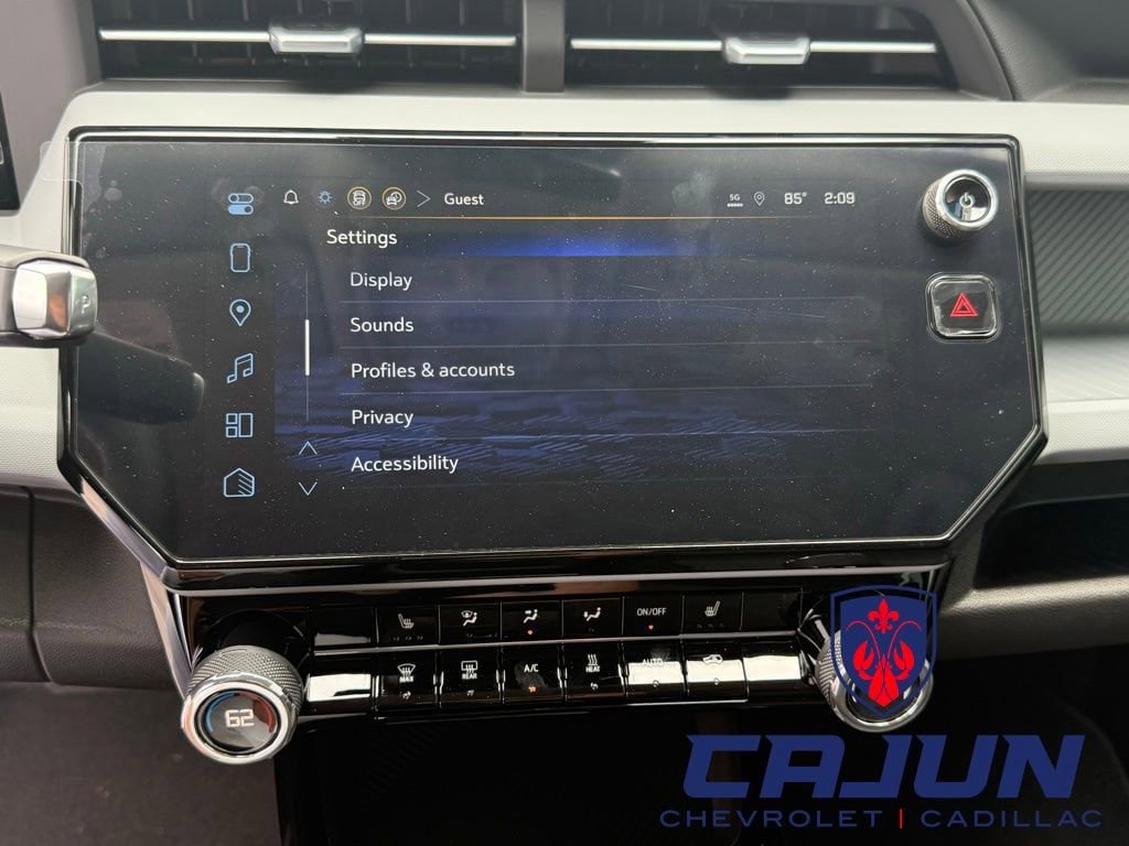 New 2027 Chevrolet Bolt LT w/ Comfort Package FWD image 20