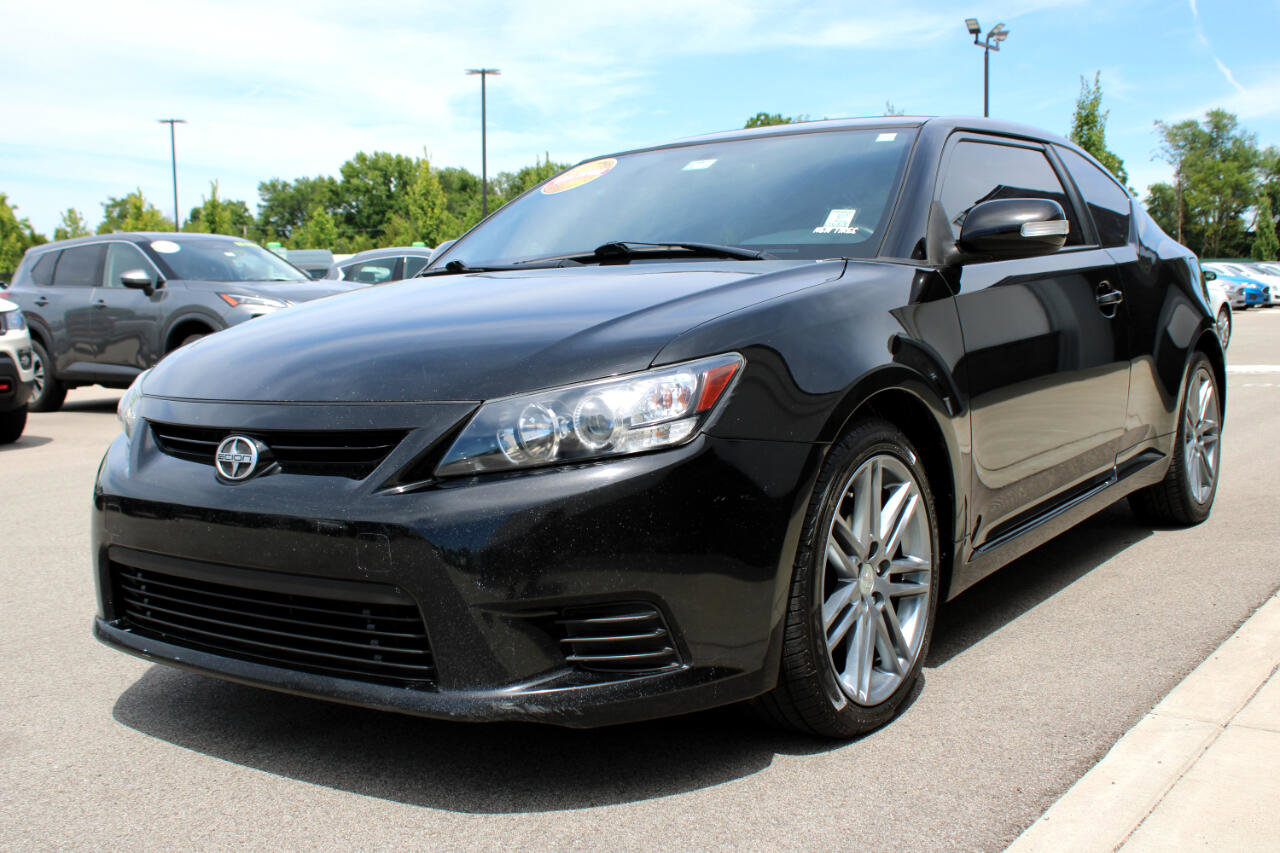 Used 2013 Scion tC image 3