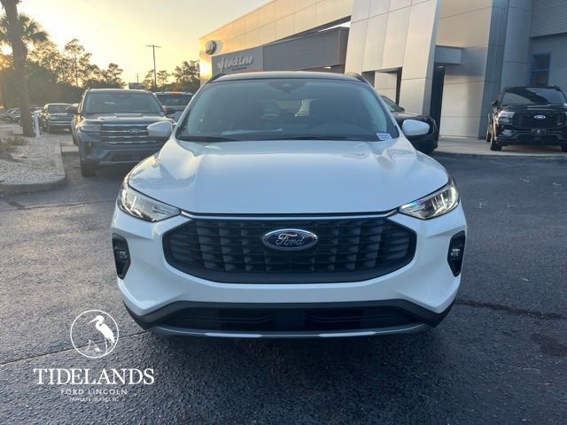 New 2025 Ford Escape SE w/ Class II Trailer Tow Package image 6