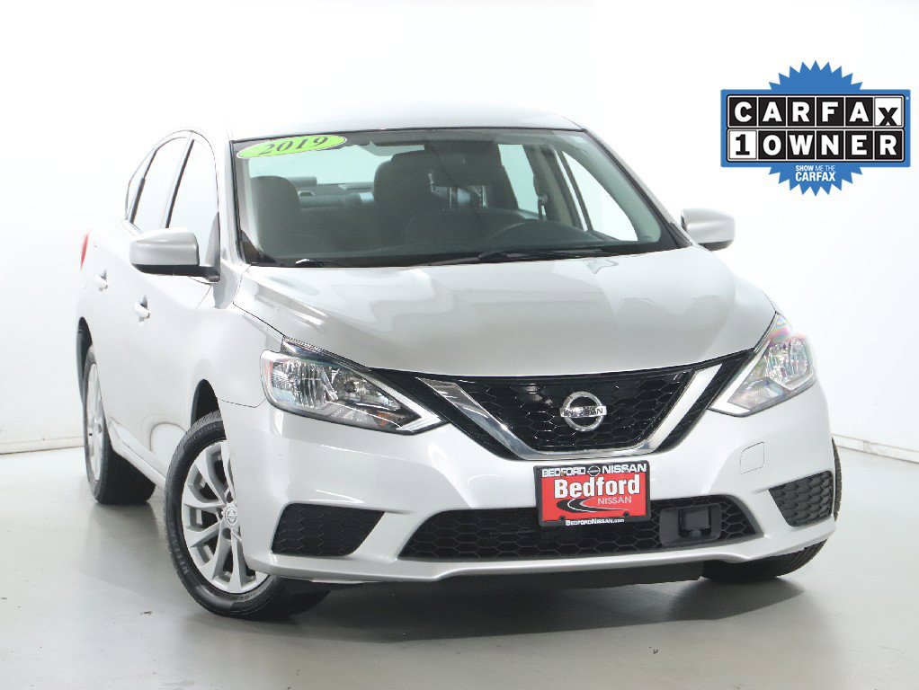 Certified 2019 Nissan Sentra SV FWD image 2