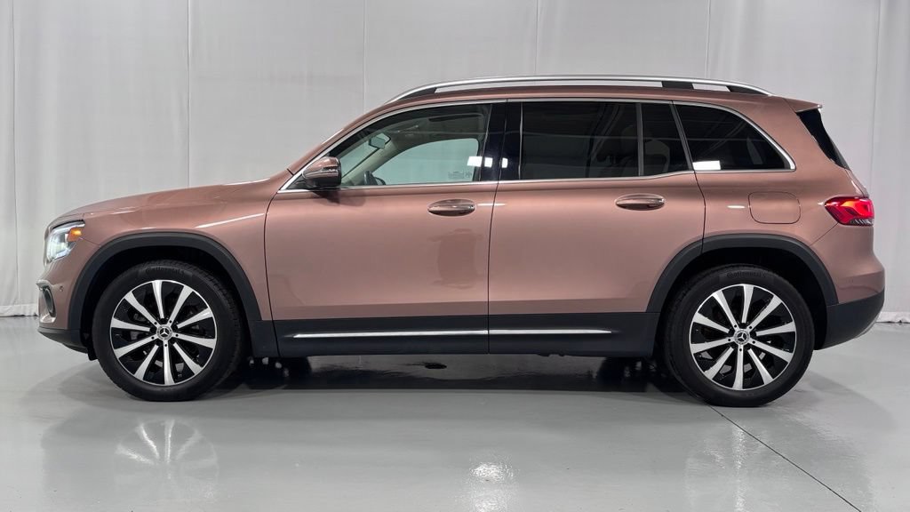 Used 2022 Mercedes-Benz GLB 250 4MATIC image 9