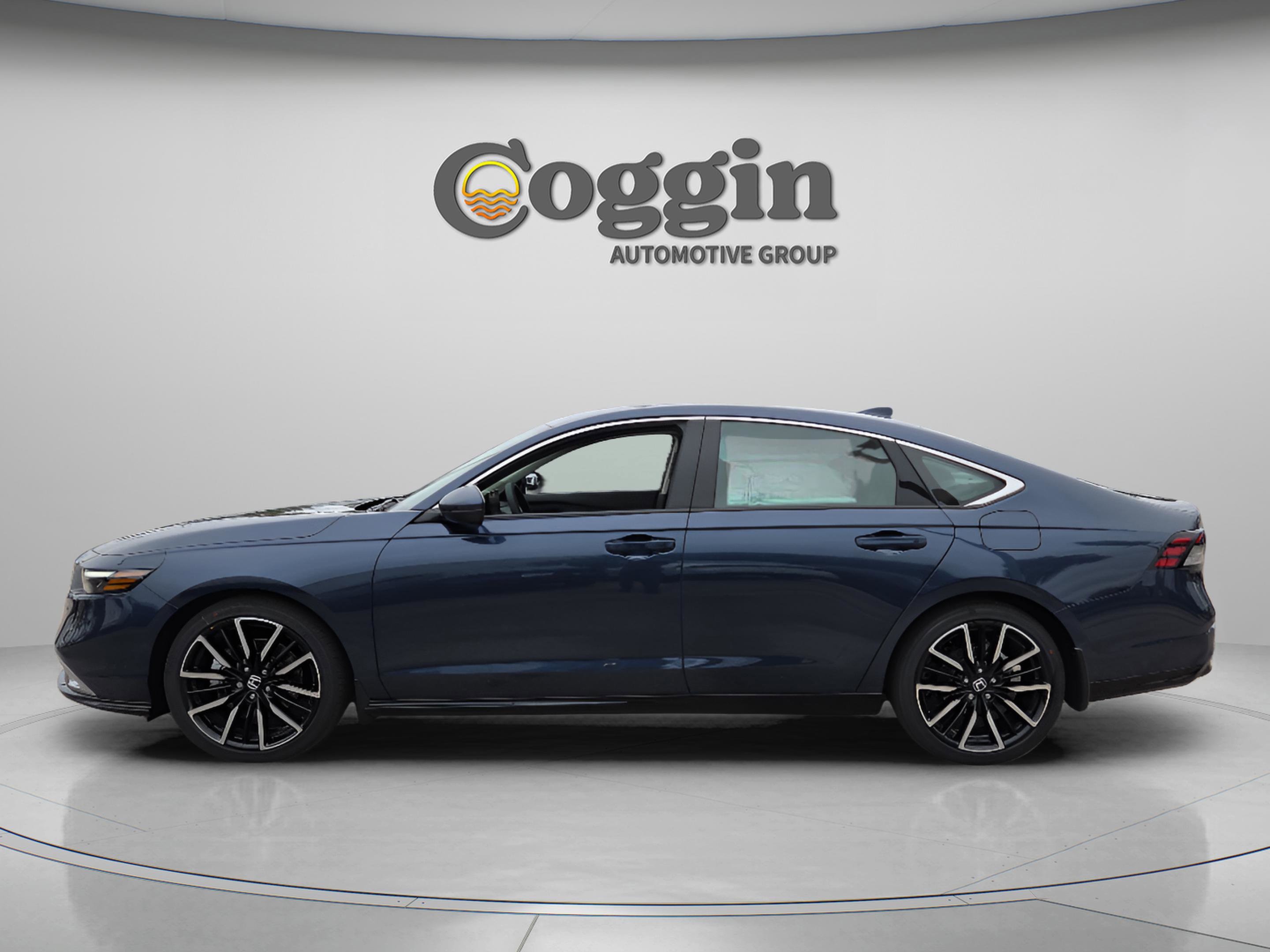 New 2026 Honda Accord Touring image 2