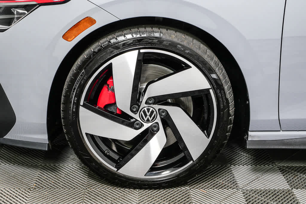 Certified 2025 Volkswagen GTI S FWD image 39
