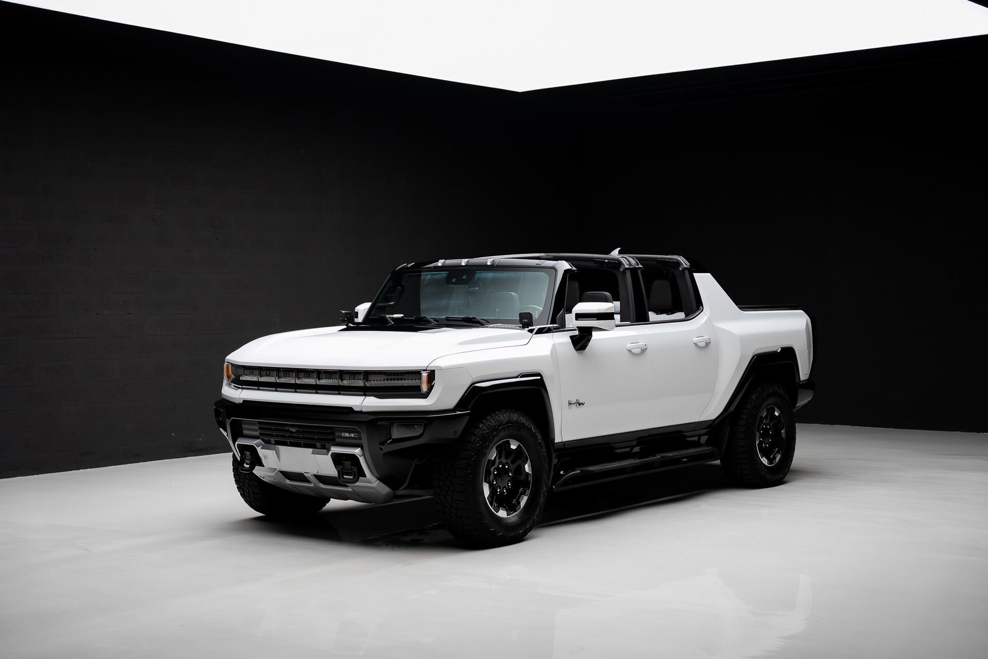 Used 2022 GMC Hummer EV Edition 1 w/ LPO, Illumination Package AWD/4WD image 6