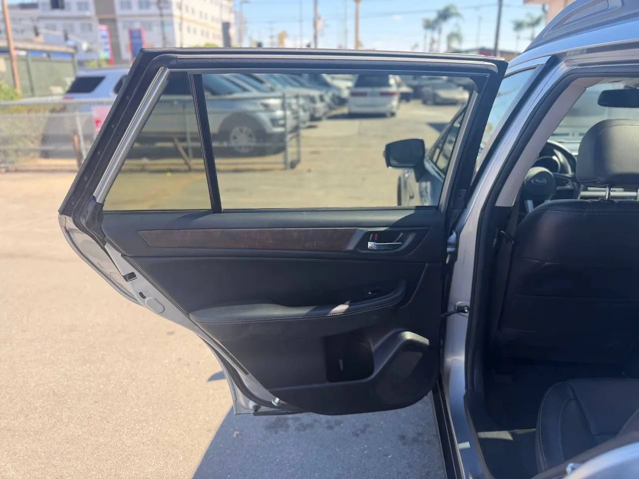Used 2015 Subaru Outback 2.5i Limited AWD/4WD image 26