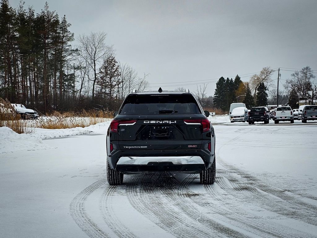 New 2026 GMC Terrain Denali w/ LPO, Floor Liner Package image 5