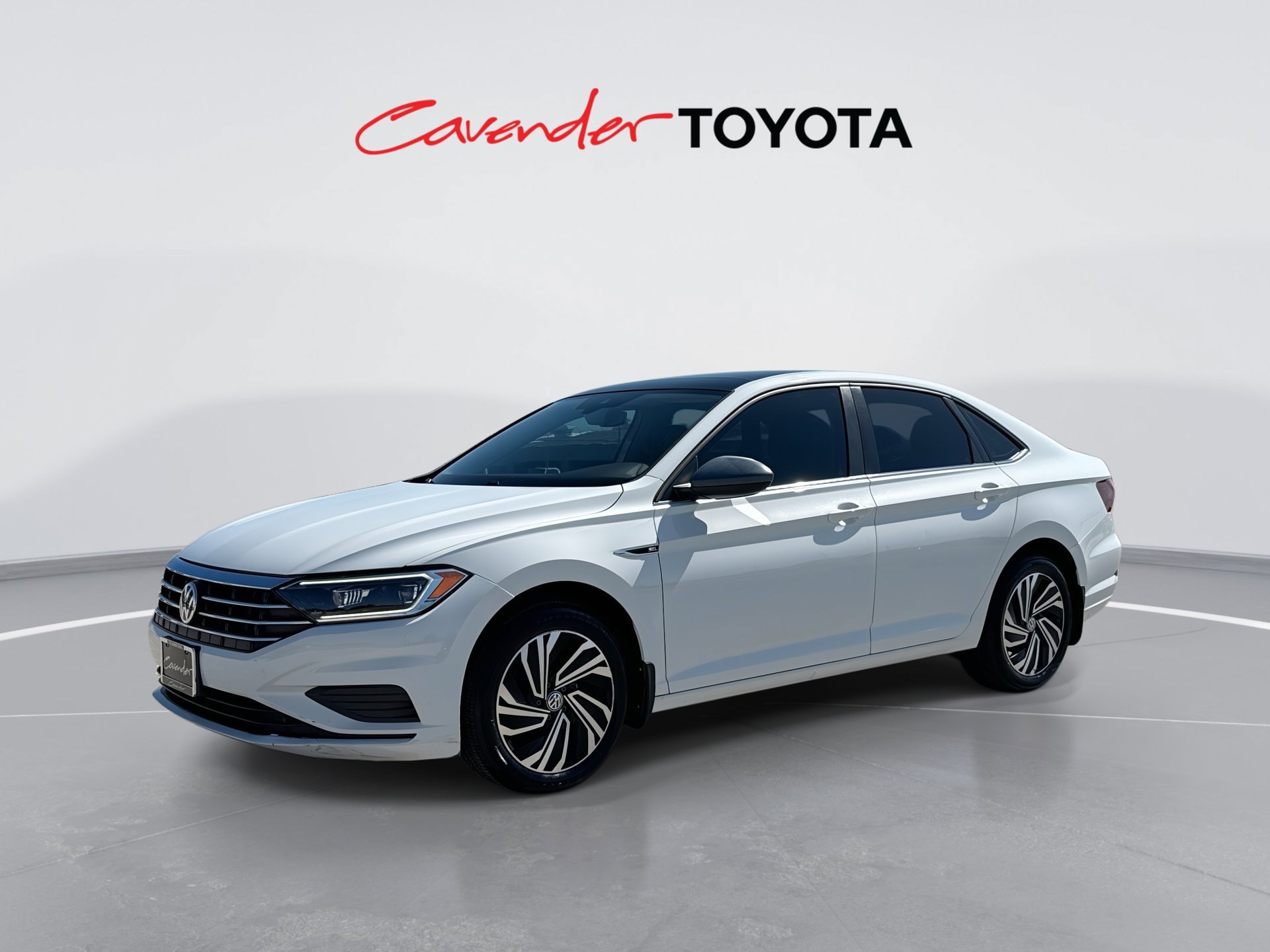 Used 2020 Volkswagen Jetta SEL FWD image 1