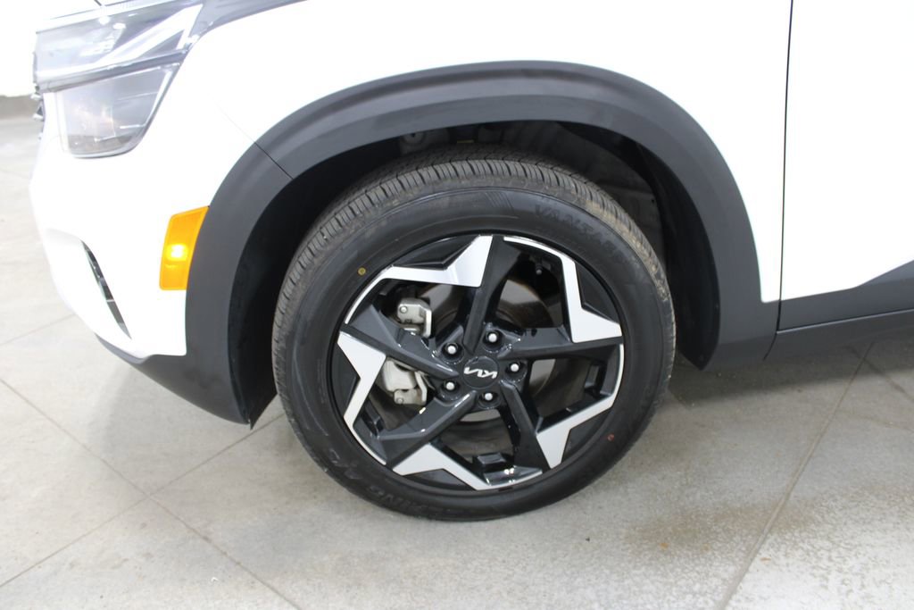 Used 2025 Kia Seltos S image 33