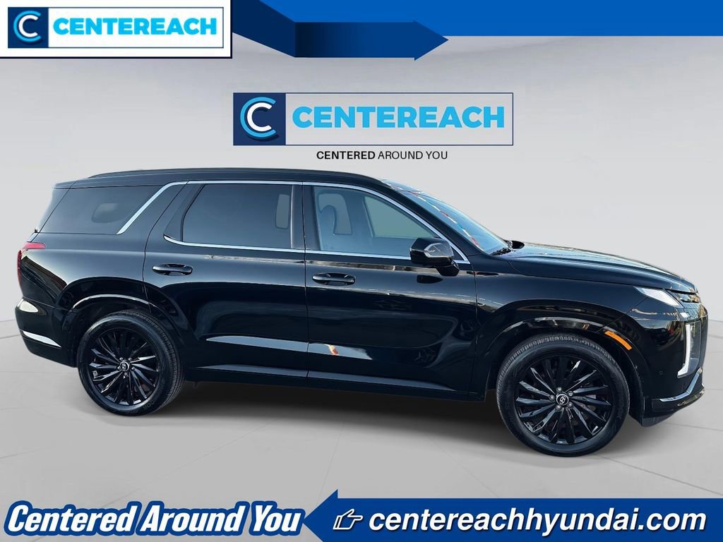 Used 2024 Hyundai Palisade Calligraphy AWD/4WD image 3