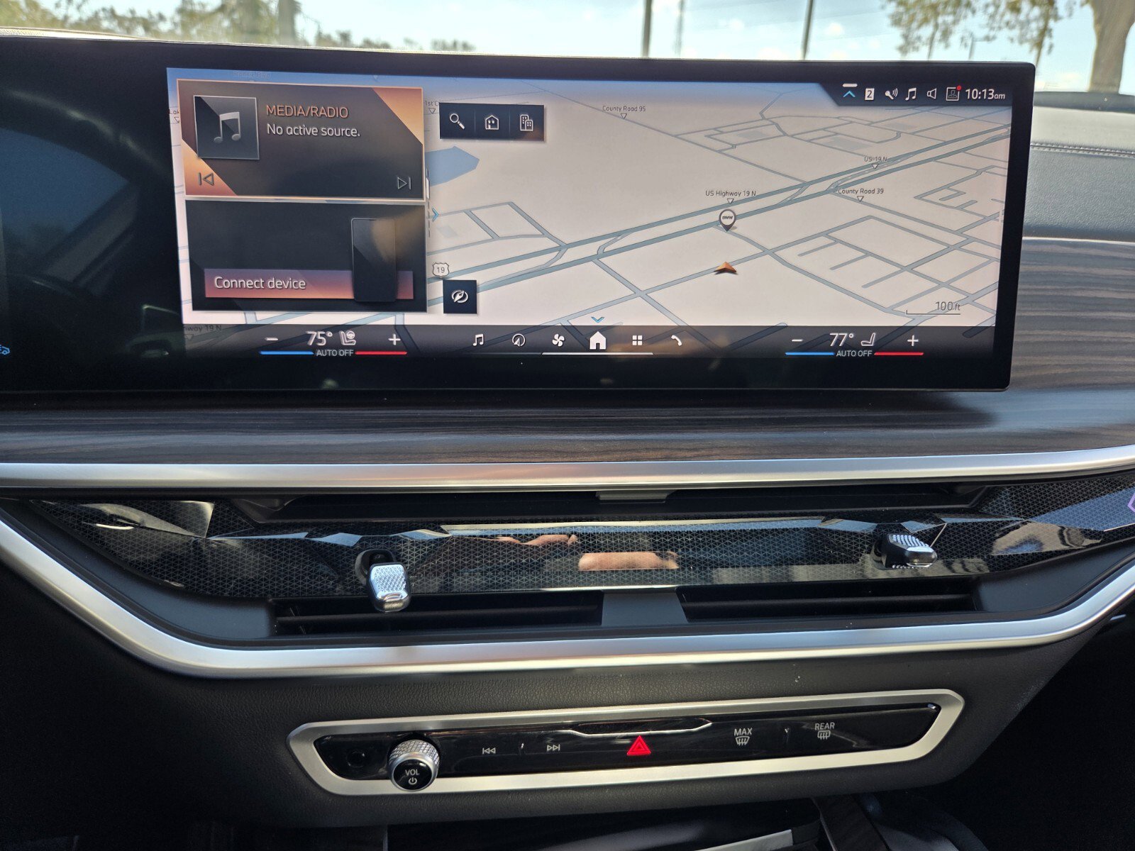 Certified 2024 BMW X6 xDrive40i w/ Premium Package image 23