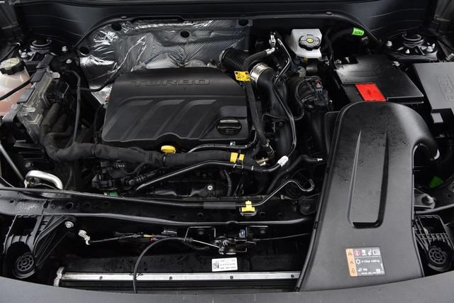 Used 2025 Chevrolet Trax LT w/ LT Convenience Package FWD image 23