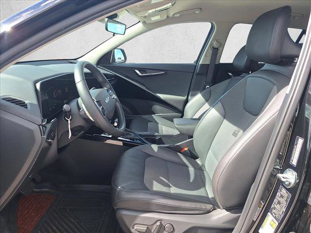 Used 2024 Kia Niro EX FWD image 10