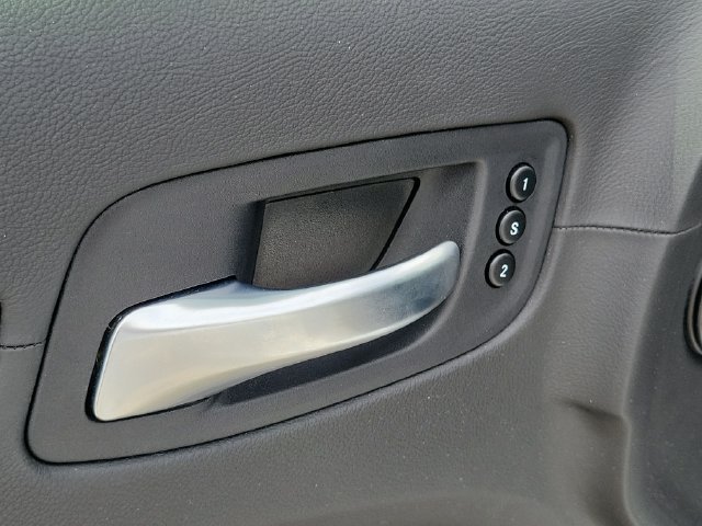 Used 2023 Chrysler 300 C RWD image 20