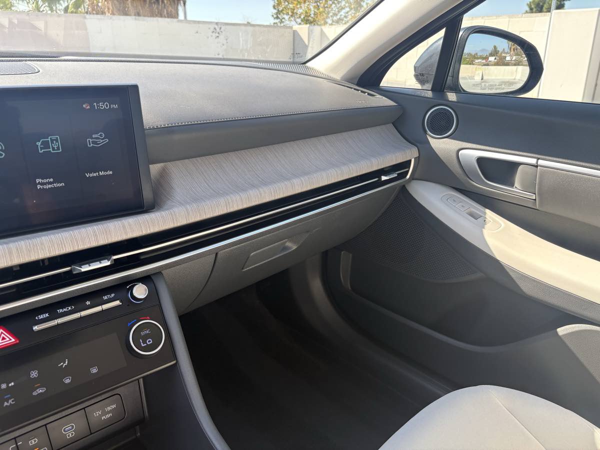 Used 2026 Hyundai Sonata Blue FWD image 29