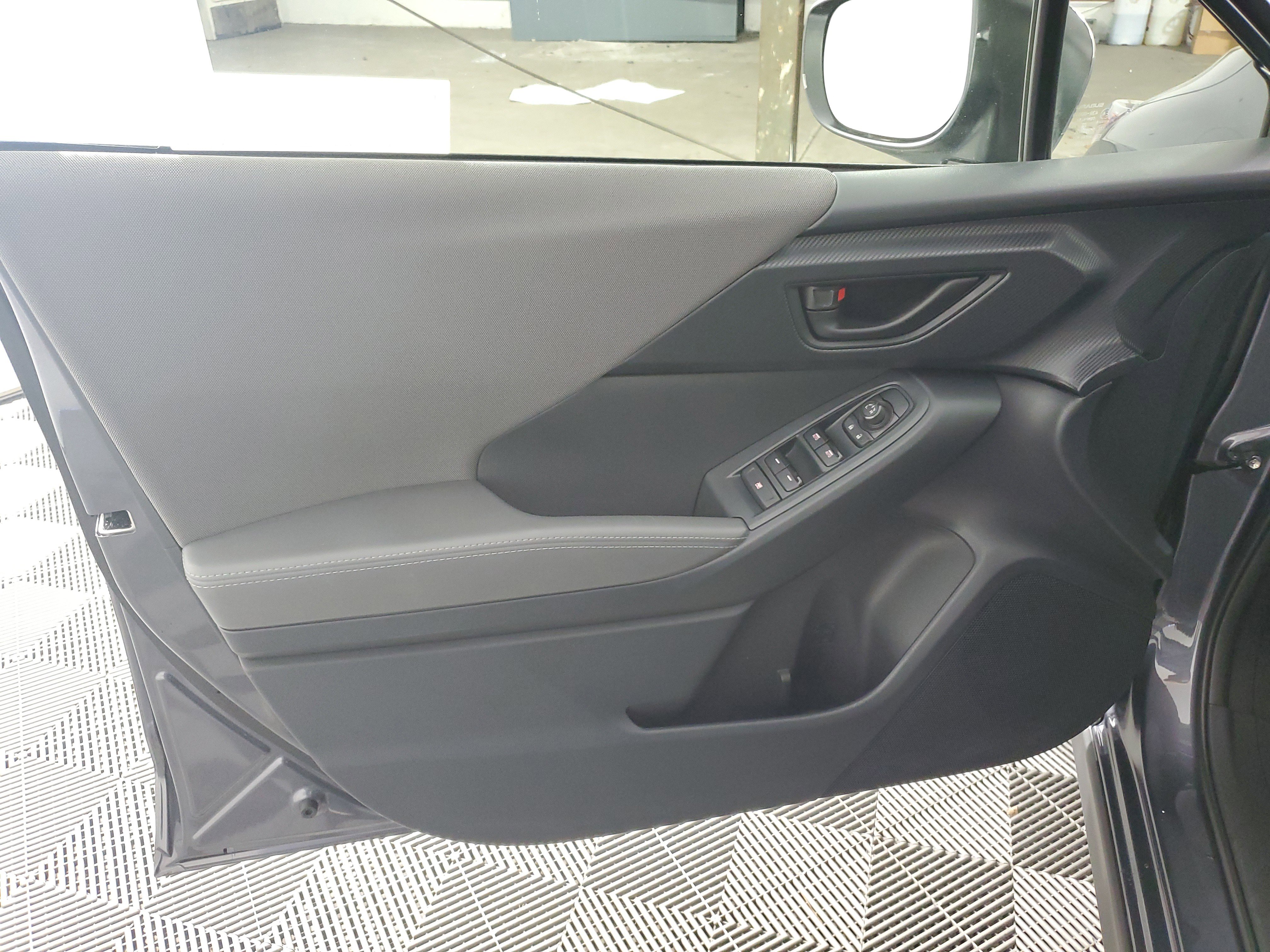 Used 2025 Subaru Crosstrek 2.5i Premium image 28