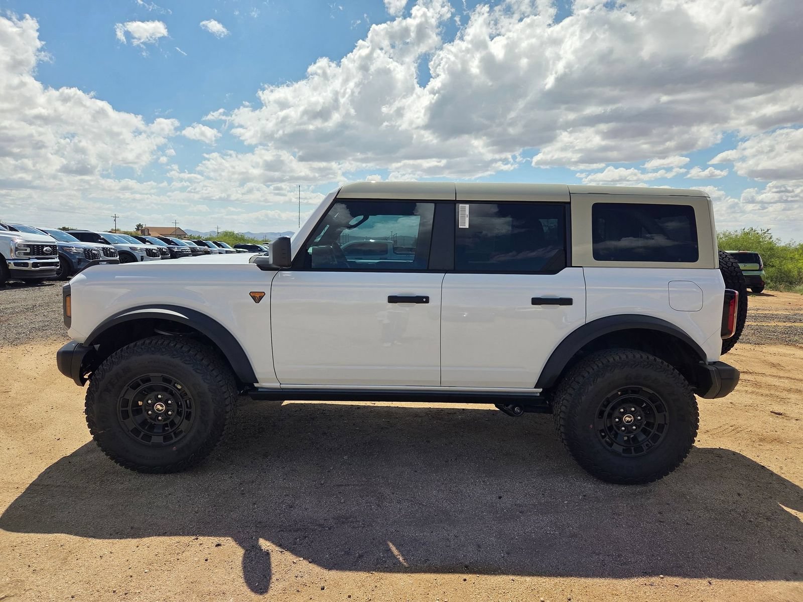 New 2026 Ford Bronco Badlands AWD/4WD image 9