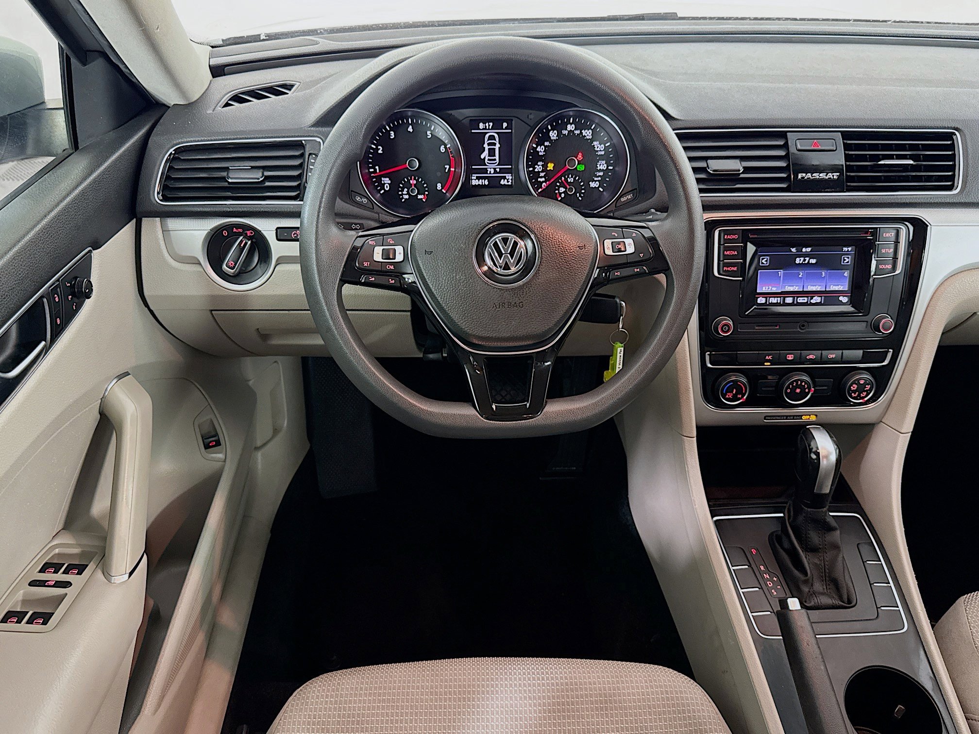Used 2018 Volkswagen Passat 2.0T S FWD image 16