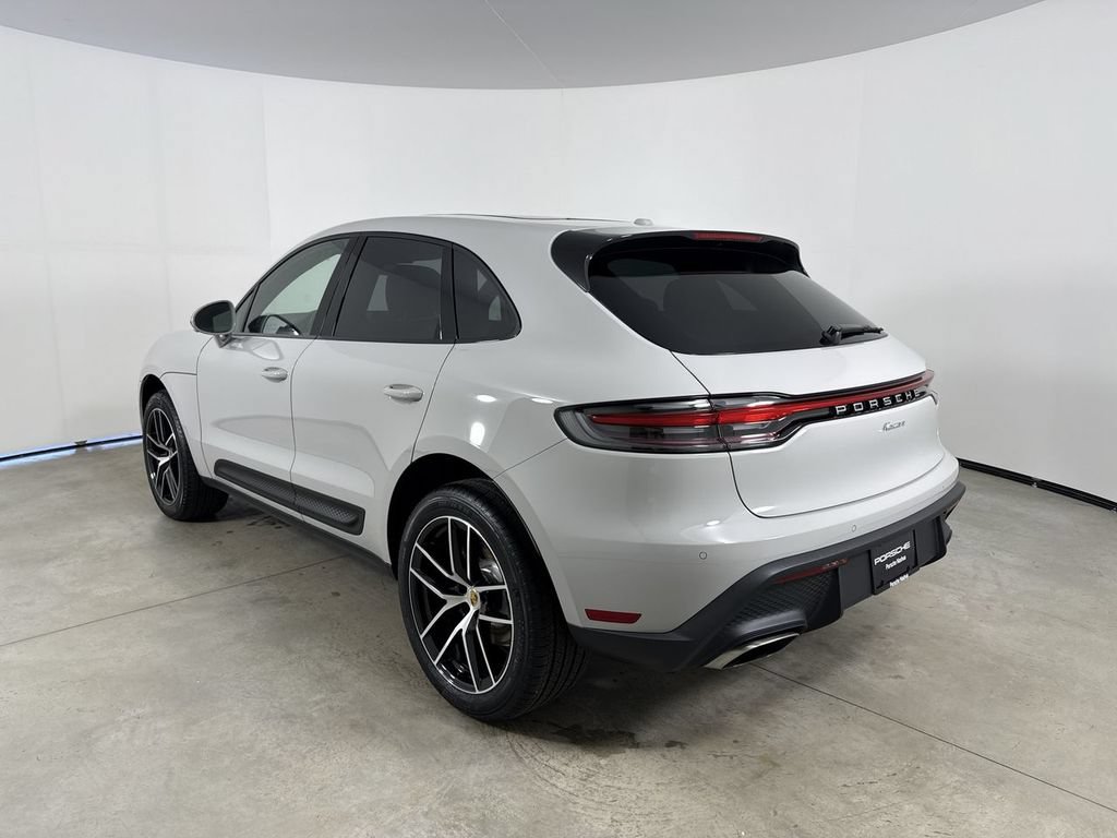 New 2026 Porsche Macan AWD/4WD image 3