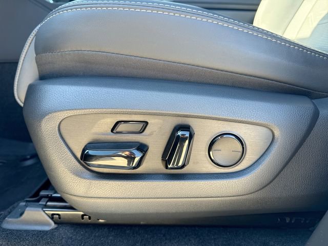 Used 2024 Lexus GX 550 AWD/4WD image 12